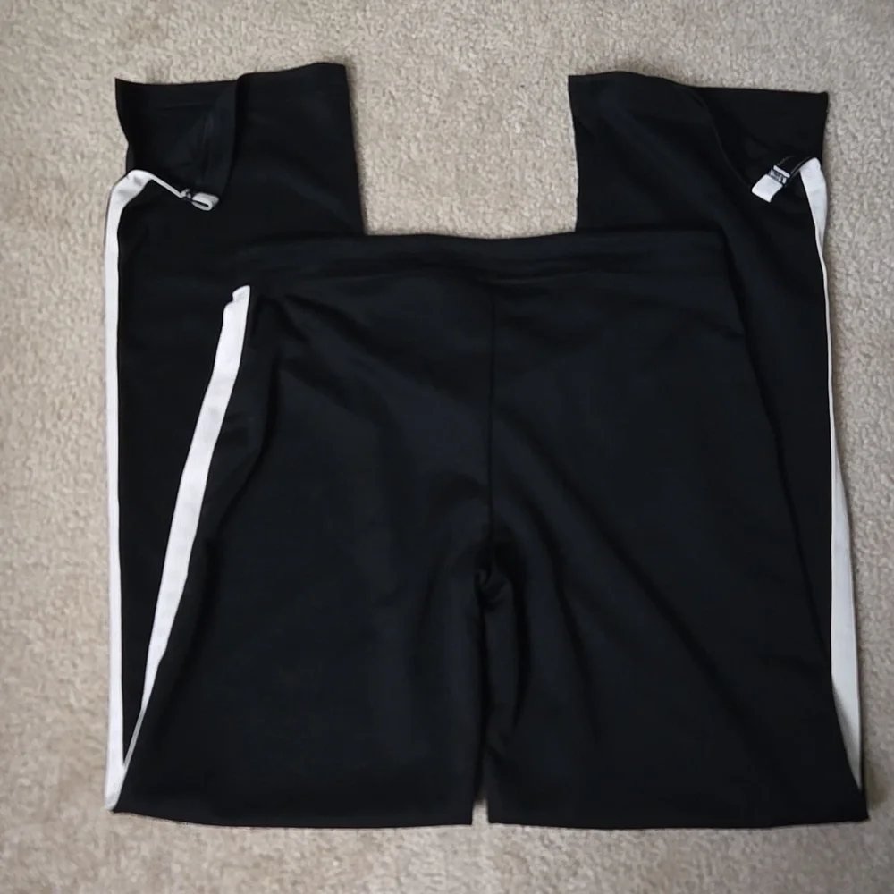 Jogging pants - Picture 5 of 11